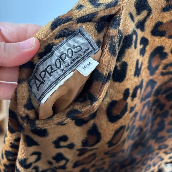 Vintage Leopard Faux Fur Jacket Winter Coat Whimsigoth Old Money Size Medium - Picture 11 of 11